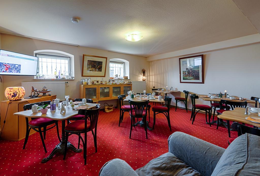 Hotel Dallgow Buitenkant foto